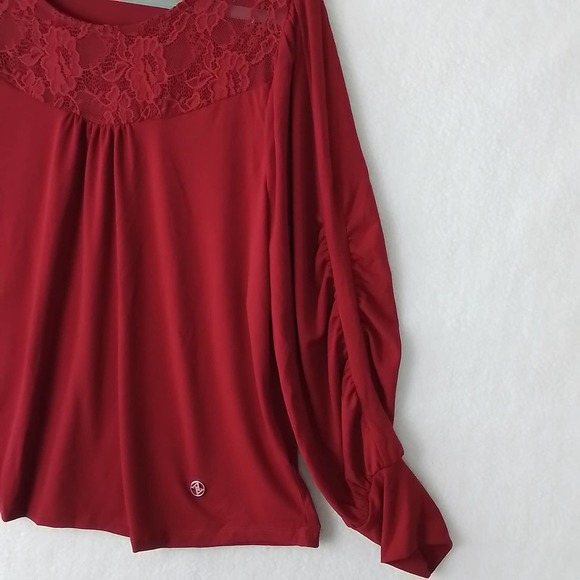 Adrienne‎ Vittadini Long Sleeve Plus Size Blouse 2X in Red w/ Lace - Picture 10 of 11